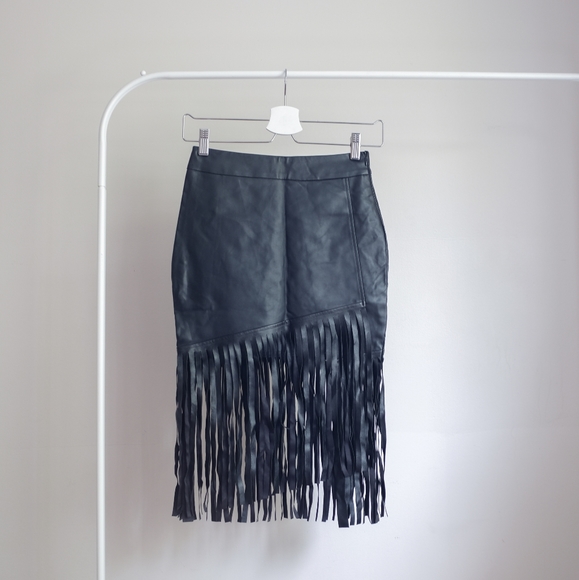 💮2/$10 Faux Leather Skirt with Fringe - Picture 1 of 2